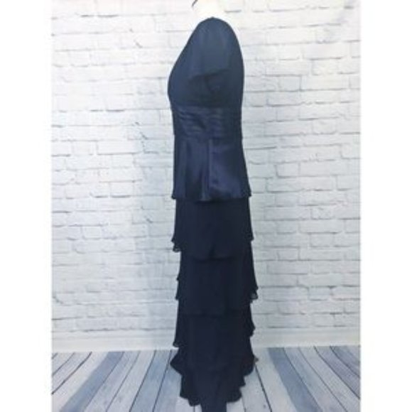 Patra Navy Layered Formal Dress Size 8 - Picture 2 of 7